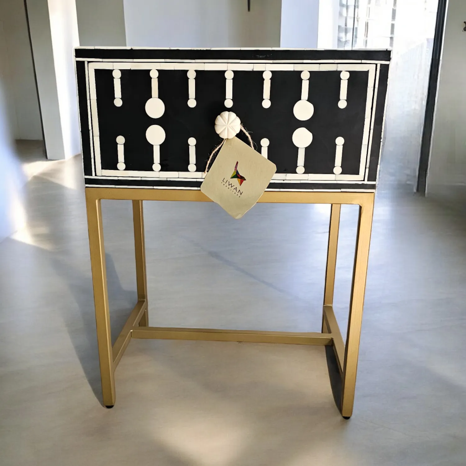 SIDE TABLE