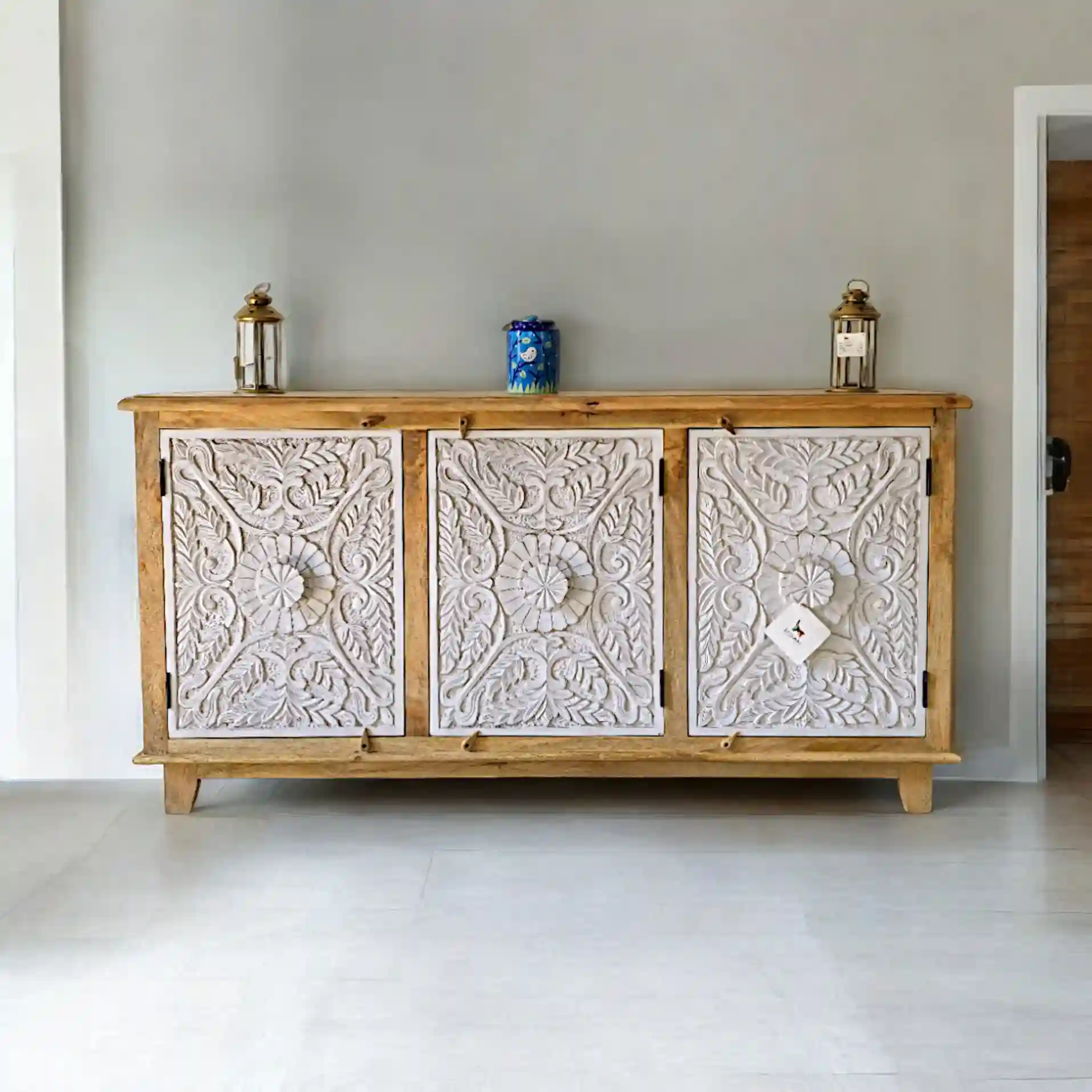 Sideboard