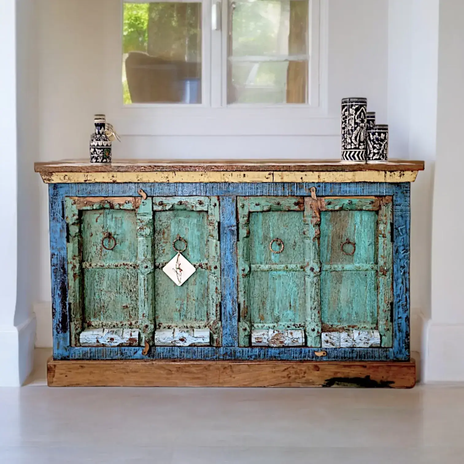 Reclaimed wood Sideboard
