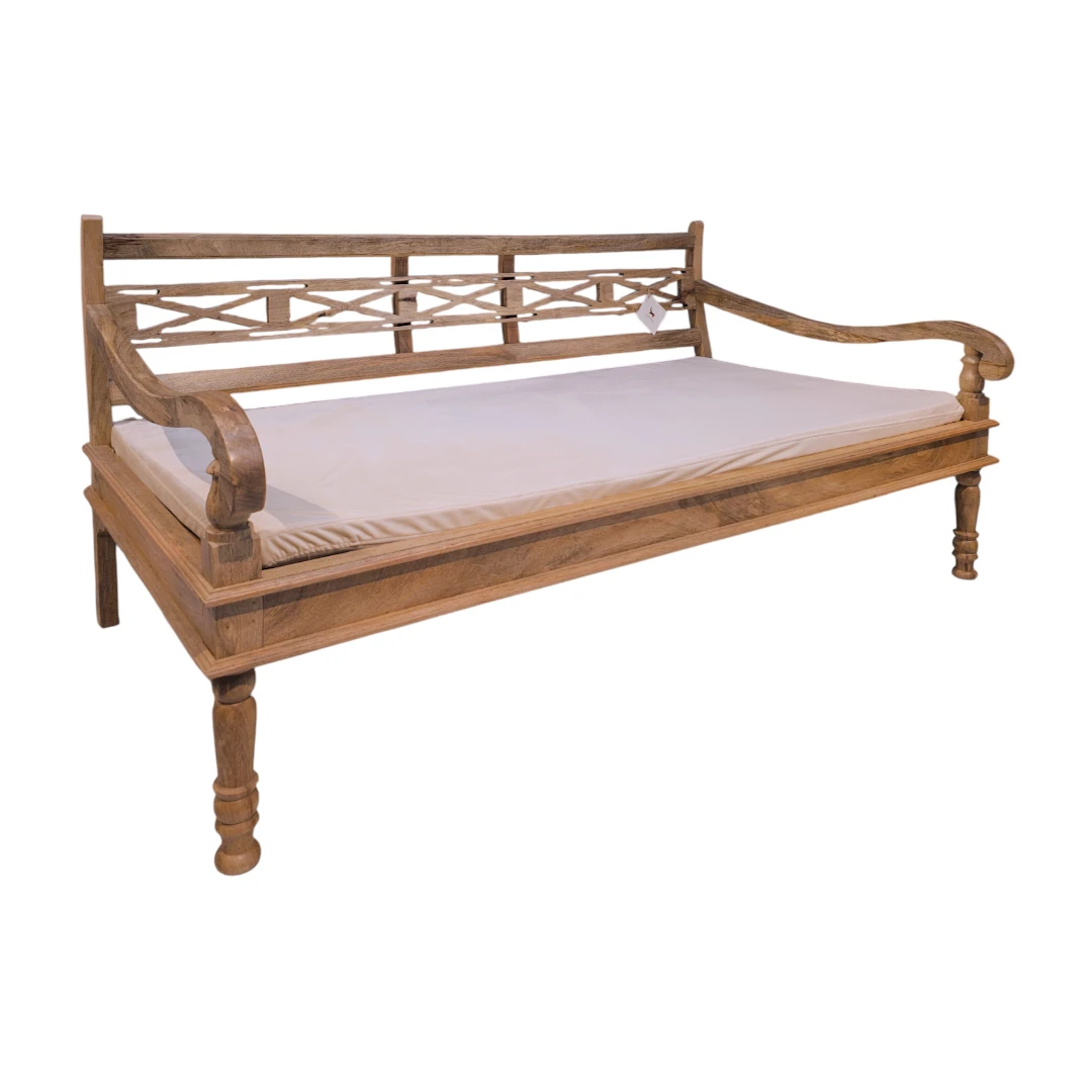Zill al-Shams Bench