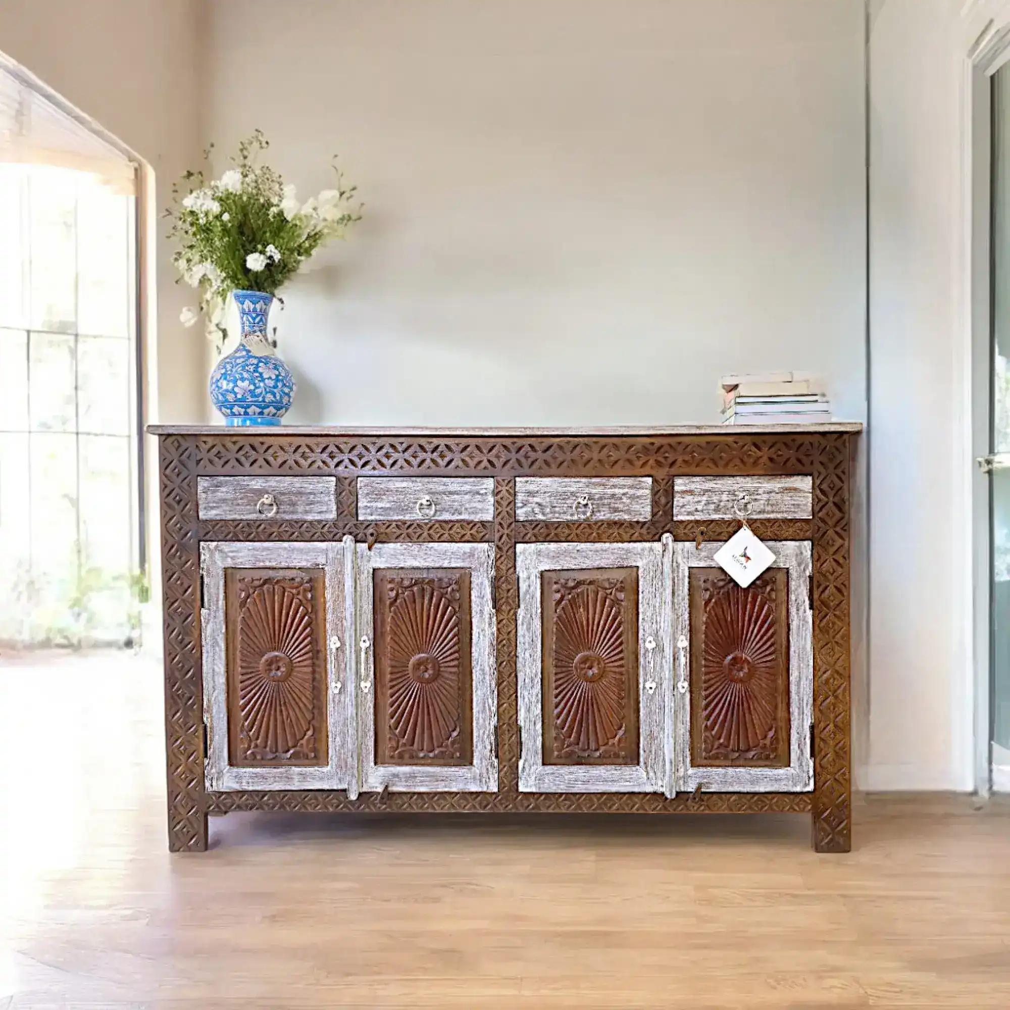 Sideboard