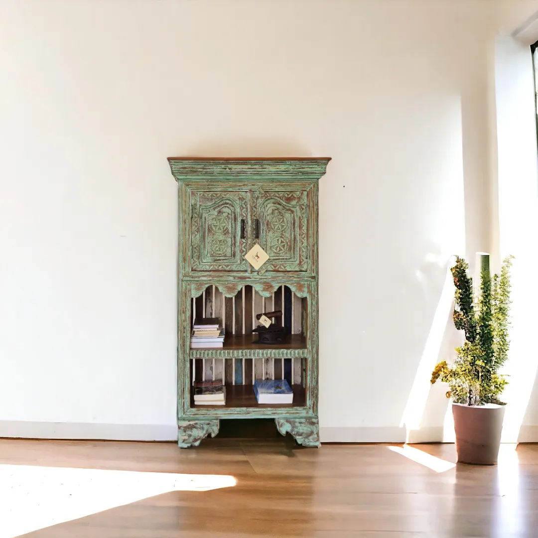SMALL BOOKSHELF