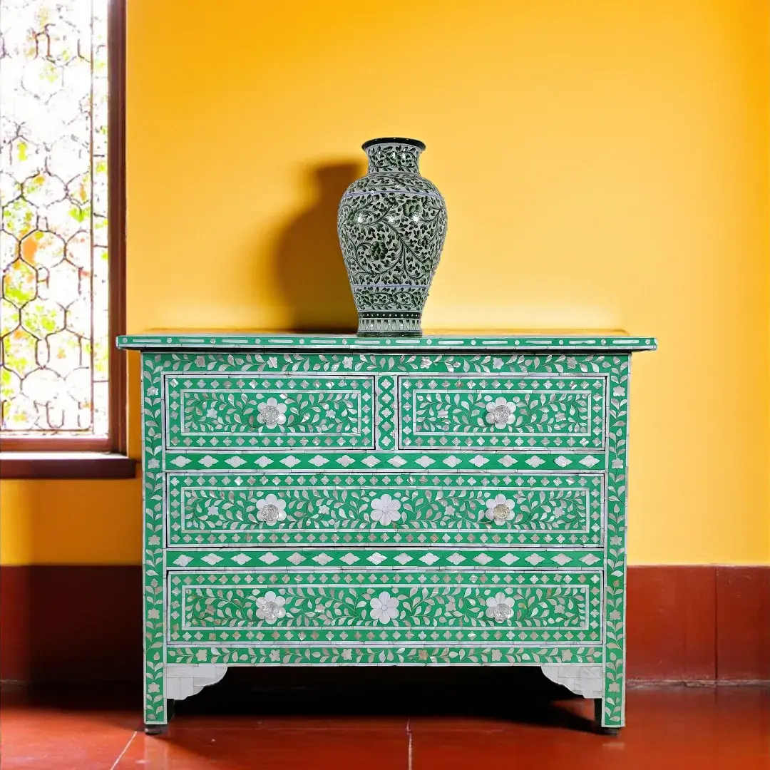 The Verdant Iridescence Chest