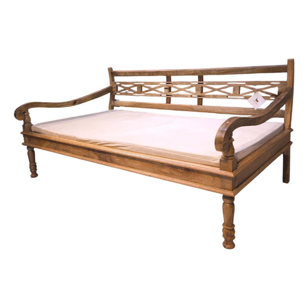 Zill al-Shams Bench