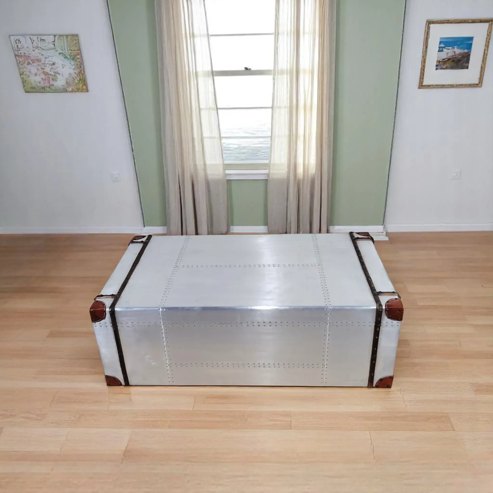 ODYSSEY Aviator Trunk Coffee Table