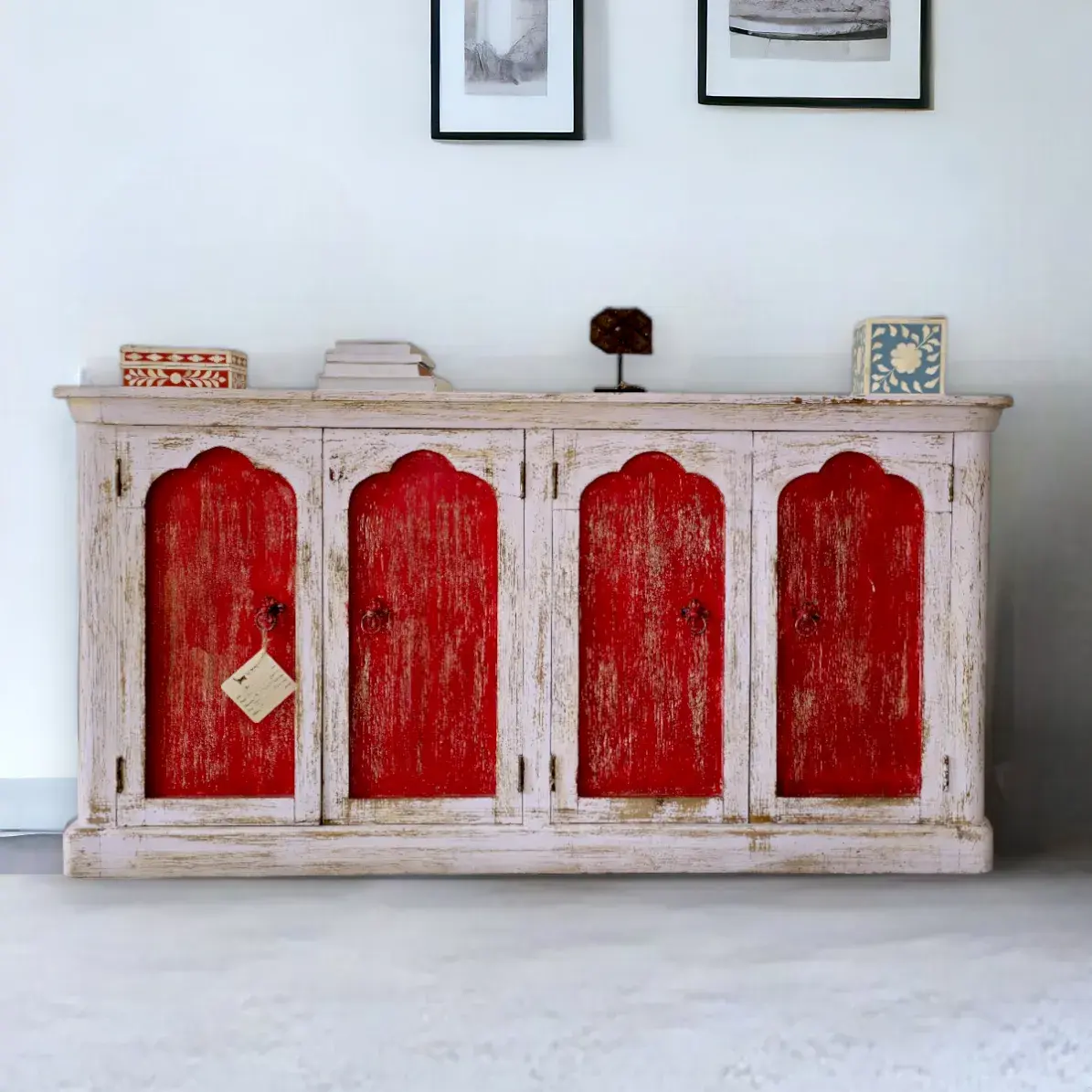 Sideboard
